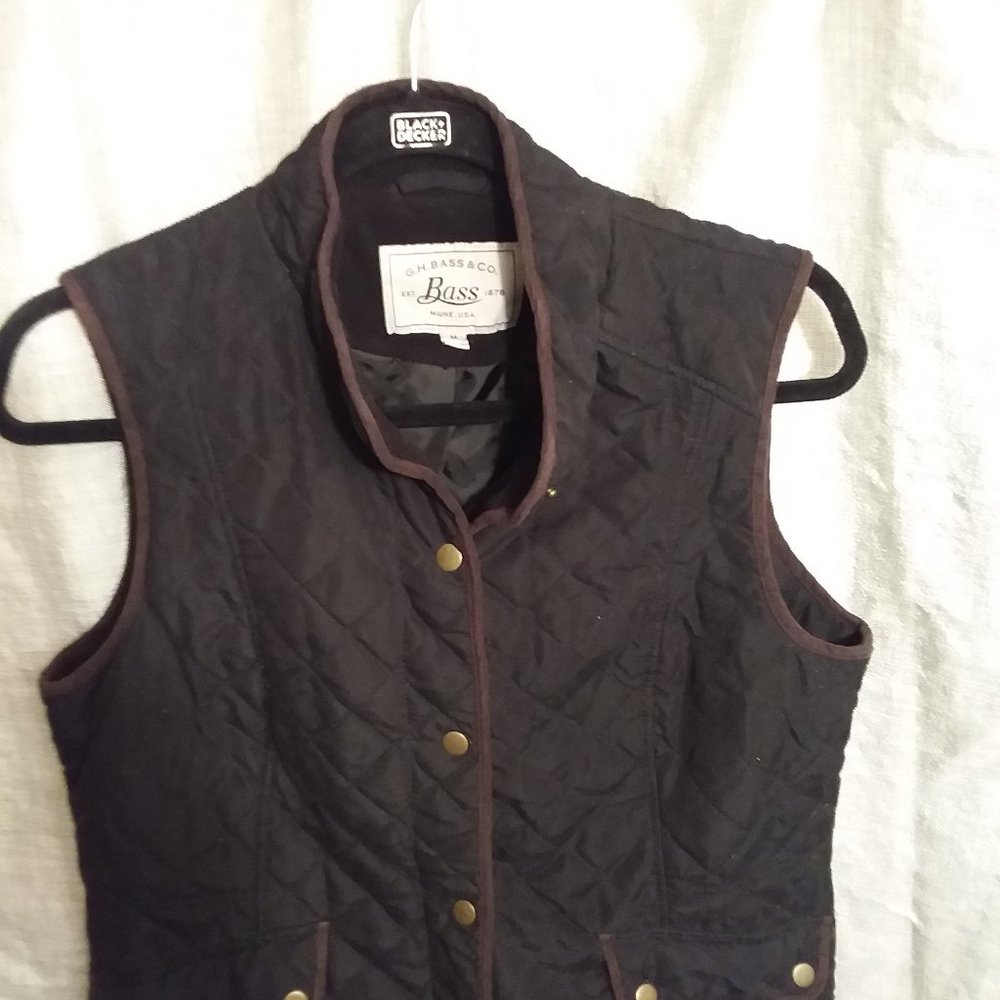 G. H. Bass & Company Vest
